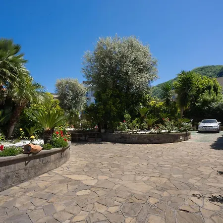 Garden Tower Relais Bed & Breakfast