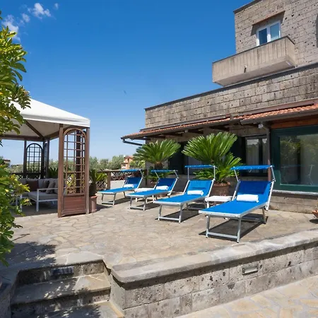 Garden Tower Relais